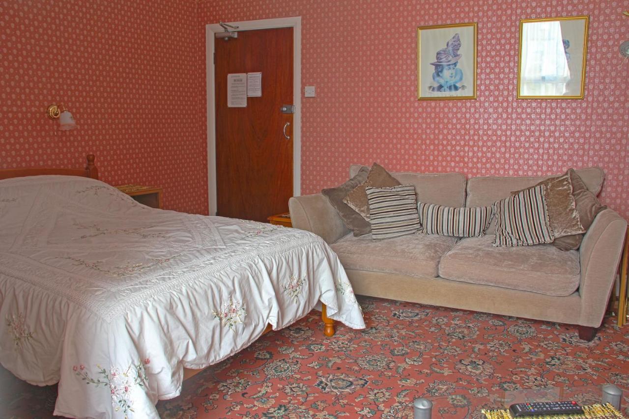 Ashfield Guesthouse Douglas Bagian luar foto