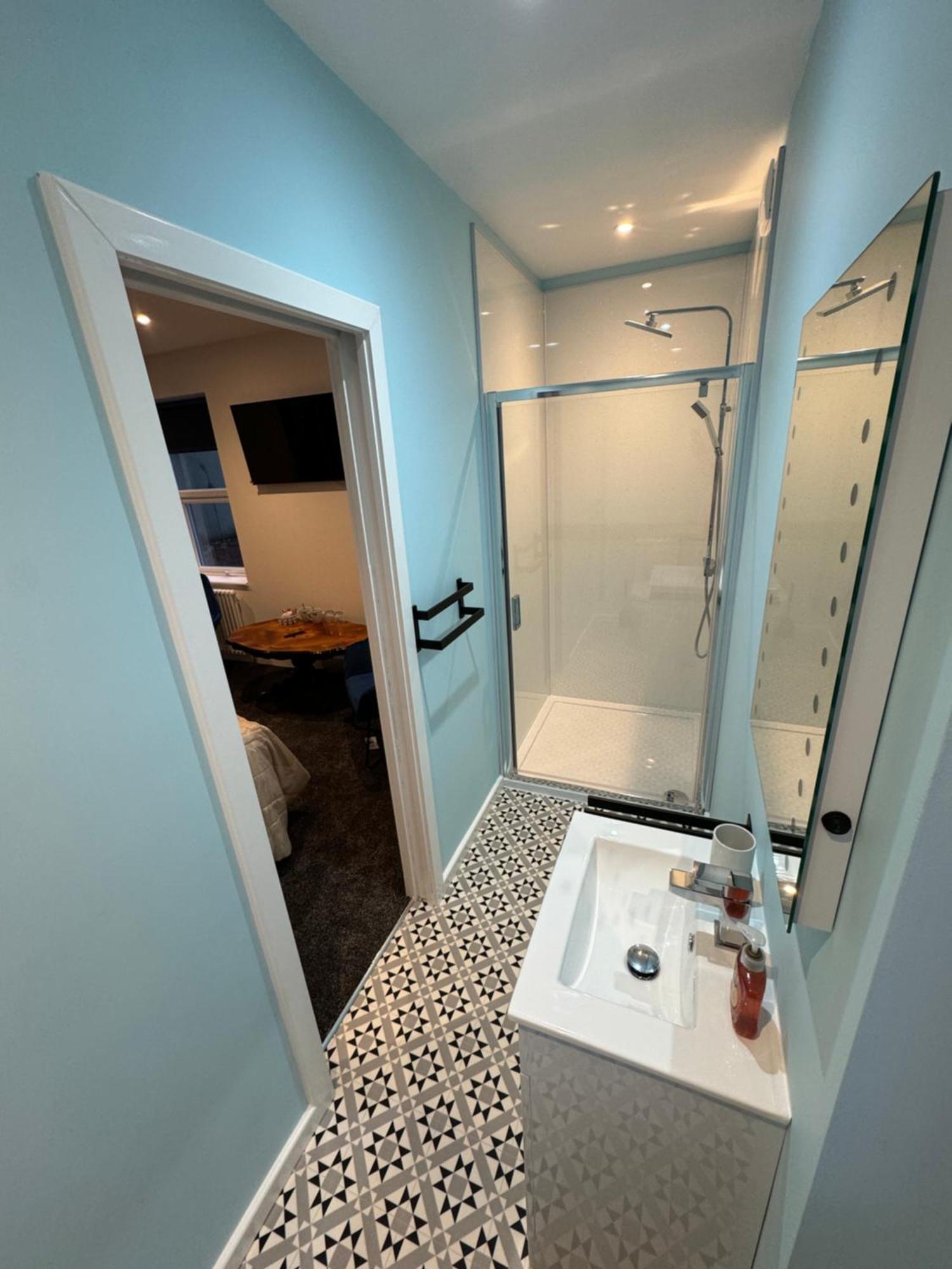 Ashfield Guesthouse Douglas Bagian luar foto